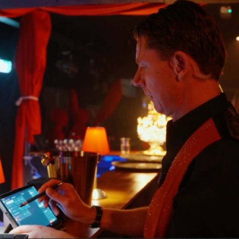 Smart hospitality software with insight into sales