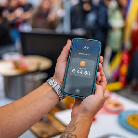 Orders and payments on one device